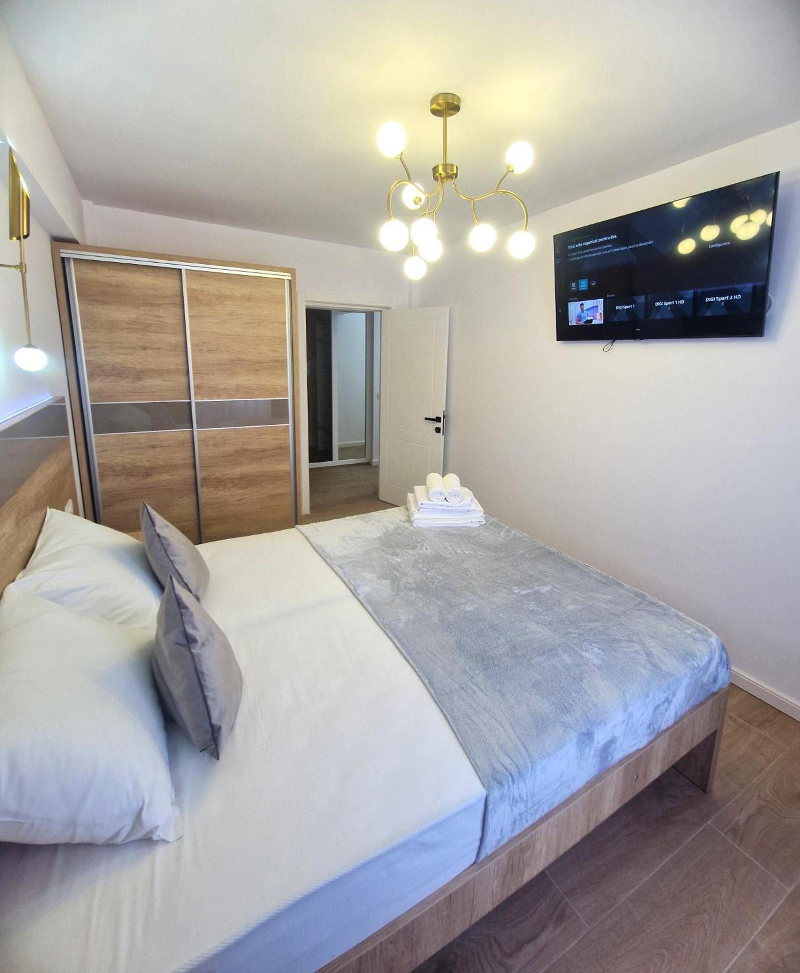 Ultracentral Luxury Apartament Curtea de Argeş Εξωτερικό φωτογραφία