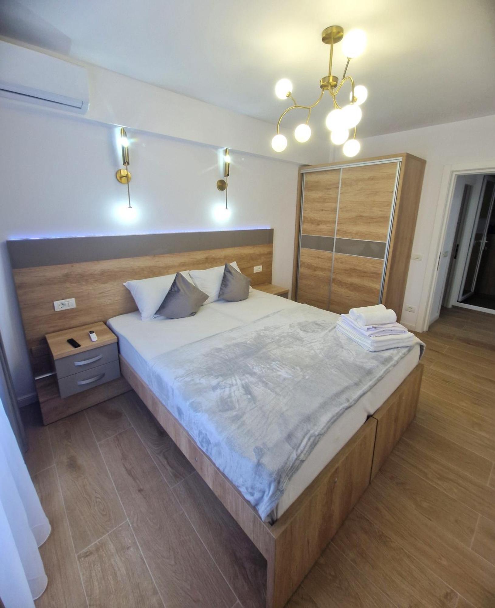 Ultracentral Luxury Apartament Curtea de Argeş Εξωτερικό φωτογραφία