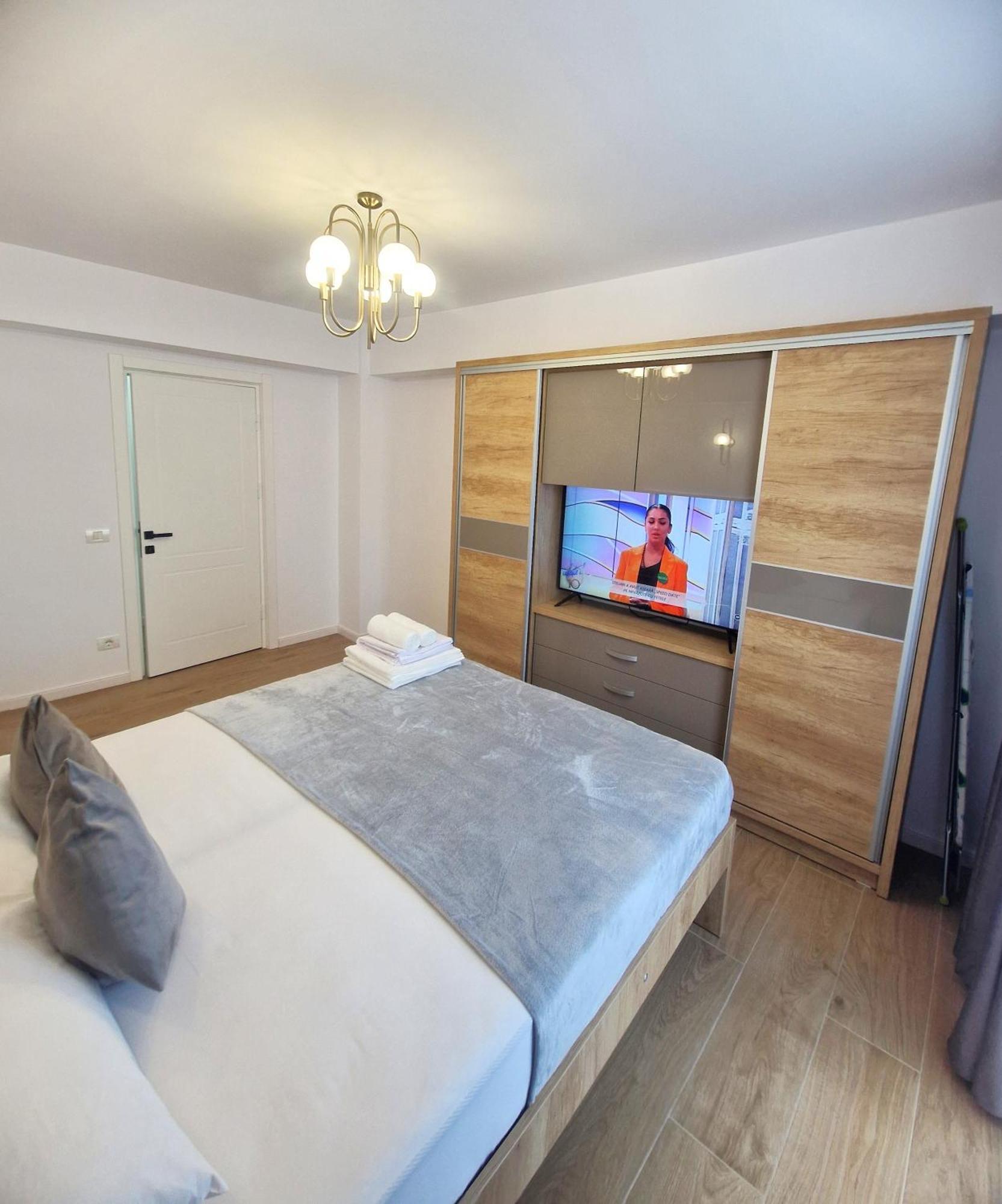 Ultracentral Luxury Apartament Curtea de Argeş Εξωτερικό φωτογραφία